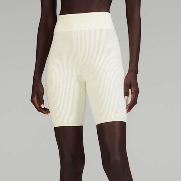 LULULEMON Ribbed Knit High-Rise Short 8&quot; - Picture 1 of 10